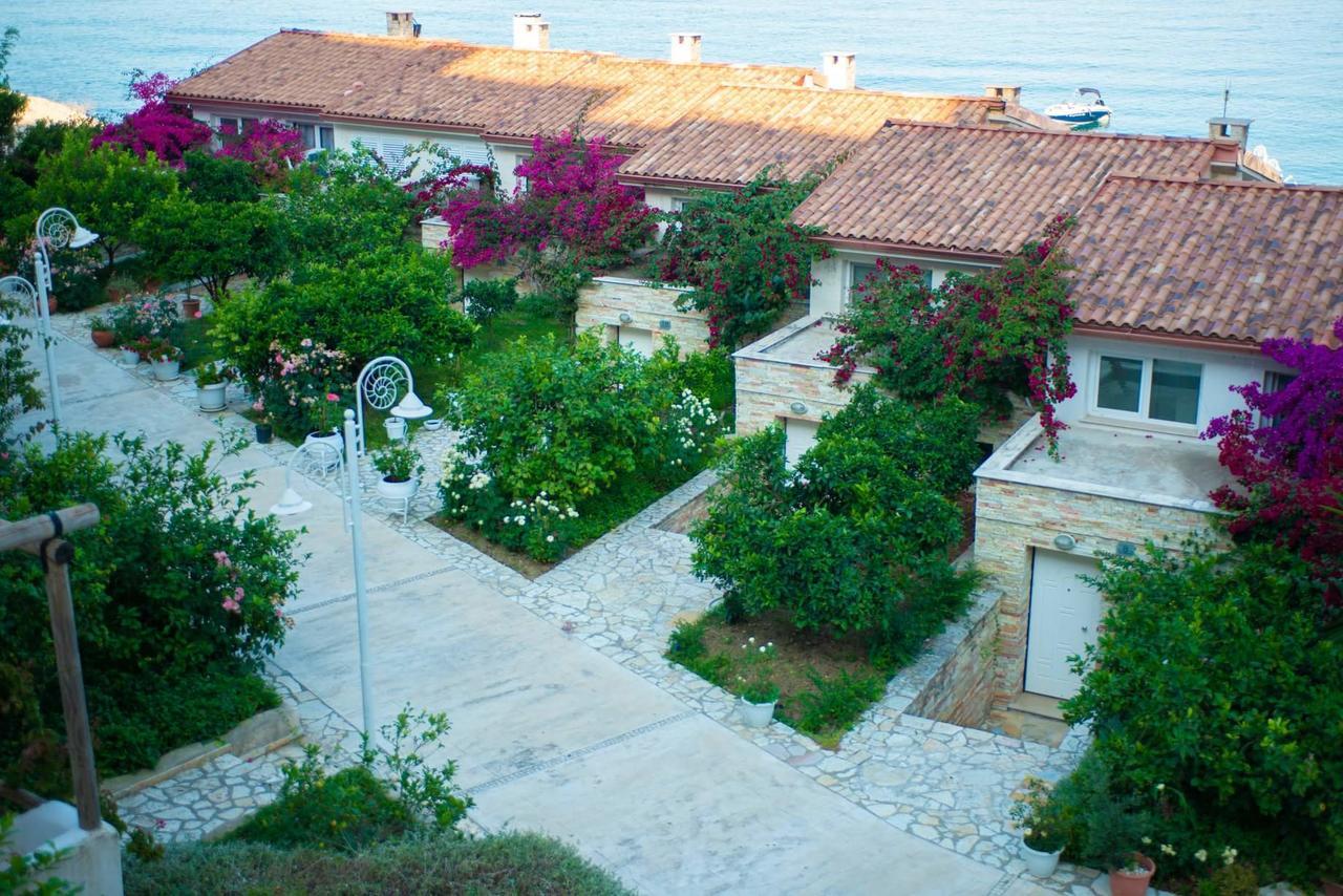 Bougainvill Sunset Villa Саранда Екстер'єр фото